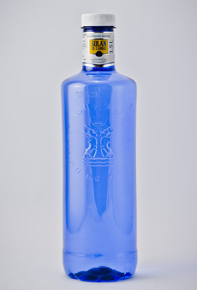 Agua Solán de Cabras con Gas – Formato Cristal – Central de Bebidas 98